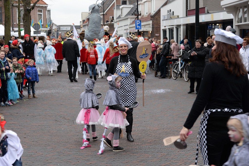 ../Images/Kinderoptocht 2016 068.jpg